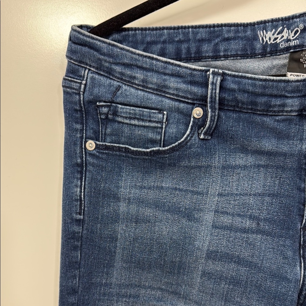 Mossimo Mid Rise Blue Jean  Womens size 14R/32 Distressed Light Blue - Picture 7 of 11